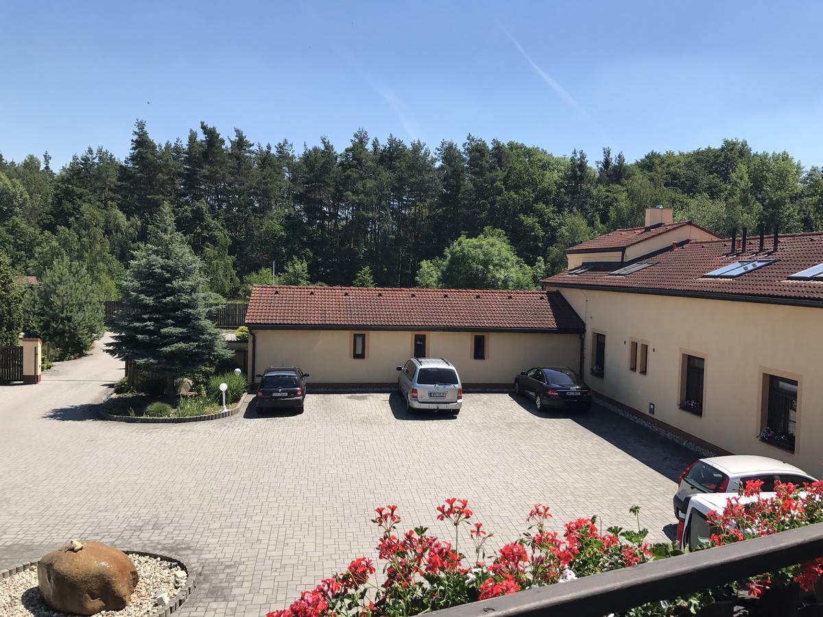 Penzion Parkur Hrobice Εξωτερικό φωτογραφία